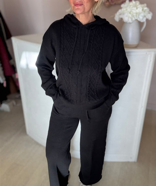 Black cable knitted lounge set