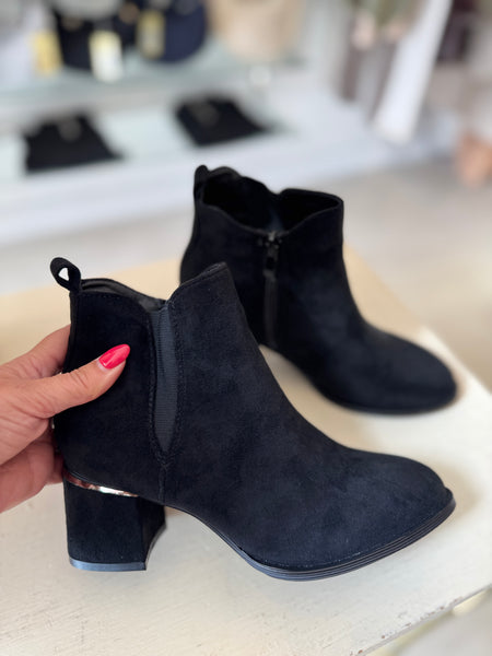 Raya Block Heel Boots